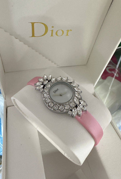 Leather belt ladies 
55 dhs🇦🇪🇦🇪

Zain45
♥️♥️♥️