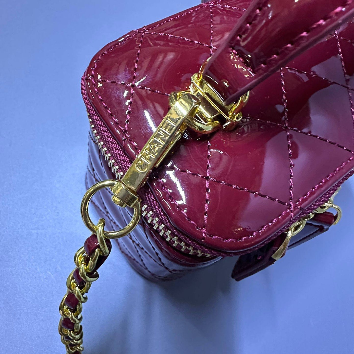 CHANEL 

NEW CAME GOOD QUALITY 
WITH BOX 
🎁🎁🎁

100 dhs🌺

Zain39
♥️♥️♥️