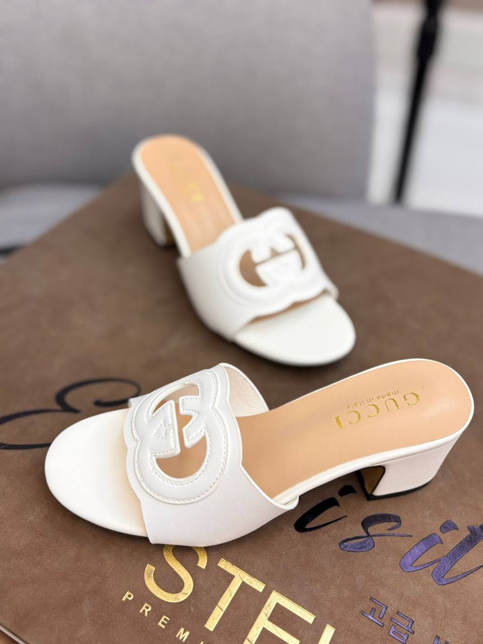 Gucci 
120 dhs✅
Size 36-42

Zain55
♥️♥️♥️