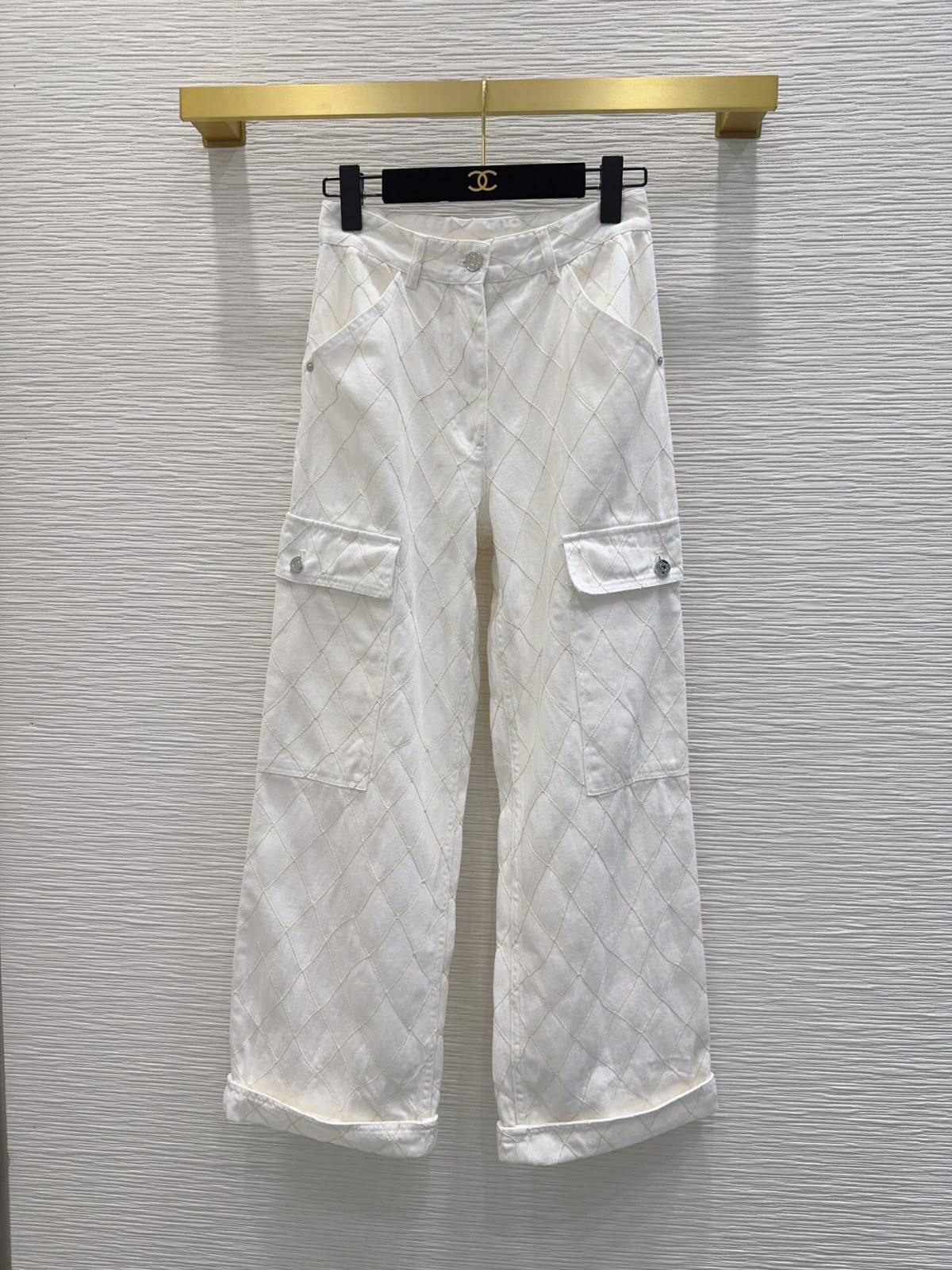 ❤️‍🔥 CHANEL new ❤️‍🔥✨
  ✨Vip quality 😍
Size : S-M-L-XL
600 dhs✅

Zain287
♥️♥️♥️