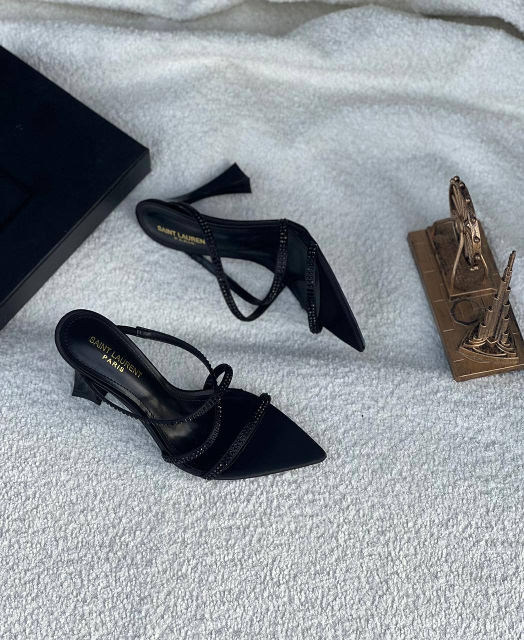New. Ysl heel  

   Size  .  36.  to 41

90 dhs❣️

Zain80
♥️♥️♥️