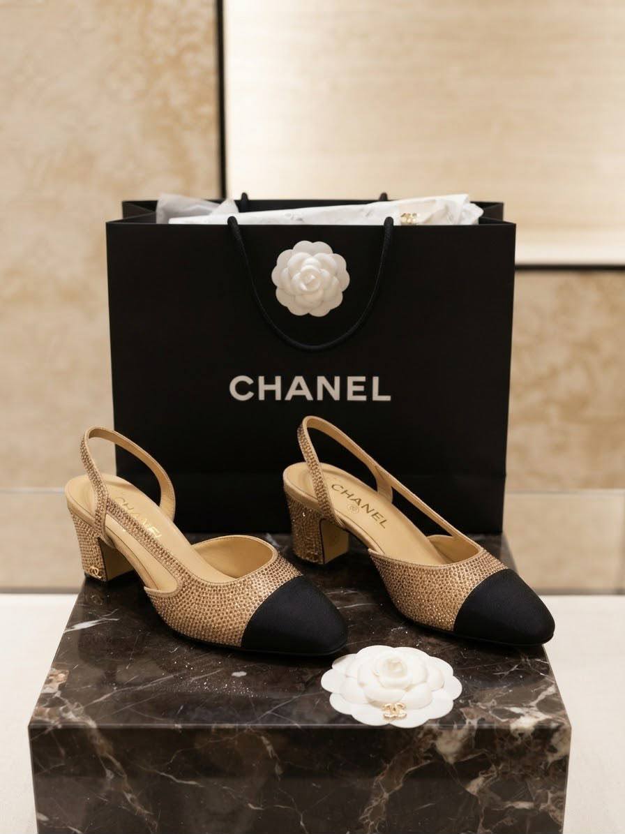 Chanel Lady heel

120 dhs🇦🇪🇦🇪🇦🇪

Size: 36-41 🥰
Withbox & Paper Bag

Zain40
♥️♥️♥️