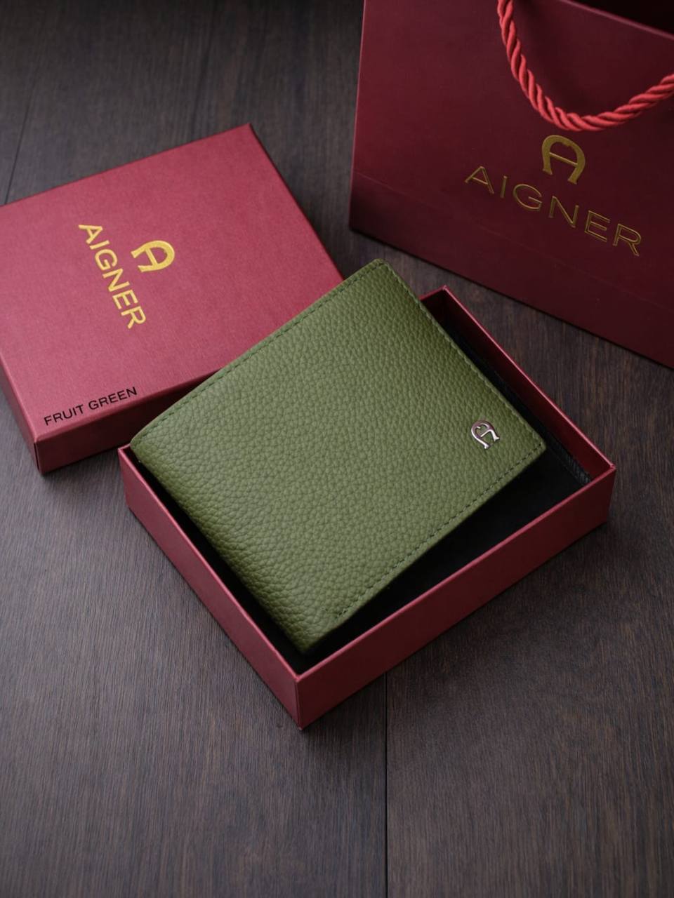 AIGNER WALLET  FOR MEN SEMI MASTER QUALITY

65 dhs✅
offer ⛔️

Zain58
♥️♥️♥️