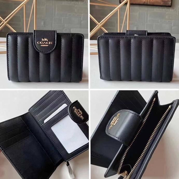 Coach 
Wallets Master
125 dhs💓

Zain248
♥️♥️♥️