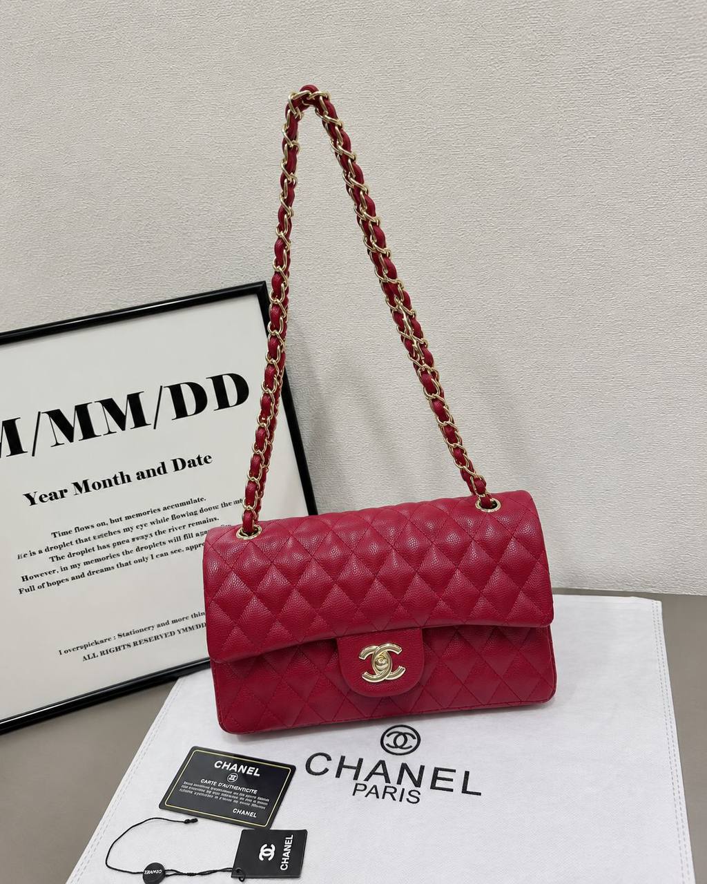 Chanel
Caviar
110 dhs✅
With Box
🎁🎁🎁

Zain50
♥️♥️♥️