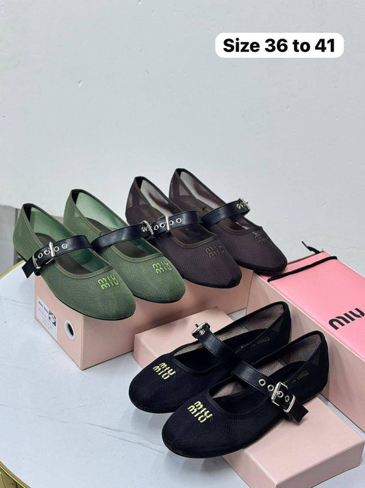 Miu Miu

💯high quality
Size 36-37-38-39-40-41
105 dhs💓

Zain86
♥️♥️♥️