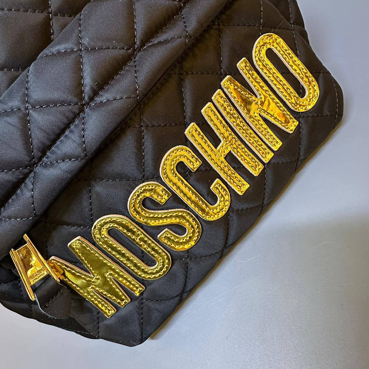 MOSCHINO BACKPACK 

COPY ONE NEW CAME 

120 dhs🪙💕

Zain39
♥️♥️♥️