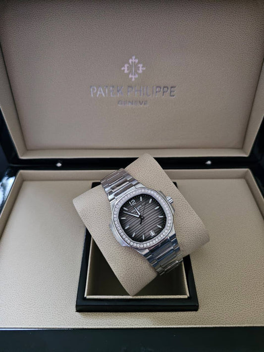 PATEK PHILIPPE
Swiss movement 🇨🇭
Water resistant 💧
Sapphire crystal 
Super Master quality 
With Original Box  📦🛍️
For Price 👇 WhatsApp✅
0568585901 
0507557372
0552275751 Owner Zain 👌

Zain282
♥️♥️♥️
