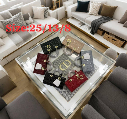 Dior
115 dhs🇦🇪
with box
🎁🎁🎁

Size:25/13/8

Zain07
♥️♥️♥️
