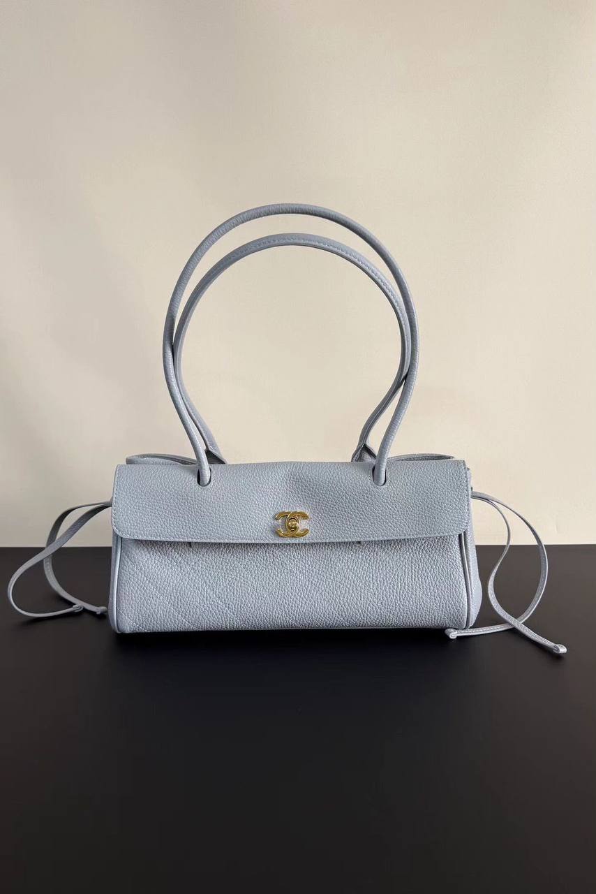 Chanel
SUPER MASTER QUALITY 
SIZE:30 cm
For Price 👇 WhatsApp✅
0568585901 
0507557372
0552275751 Owner Zain 👌

Zain307
♥️♥️♥️