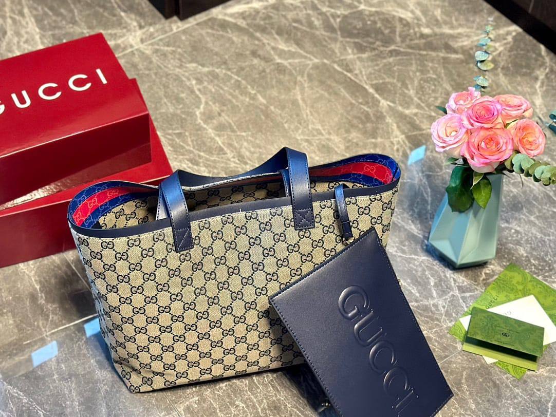 Gucci
Master 
230 dhs🪙🌨️

Zain10
♥️♥️♥️