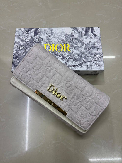 Dior

Long wallet 

With box 
40 dhs🇦🇪🇦🇪

Zain50
♥️♥️♥️