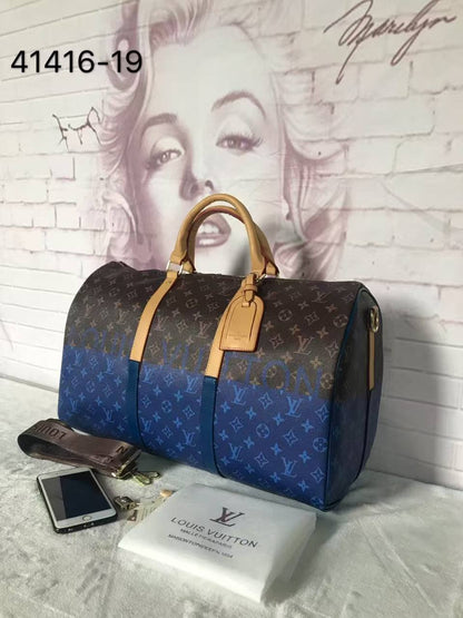 LV Travel Bags
115 dhs✅ 
high quality 
55cm

Zain26
♥️♥️♥️