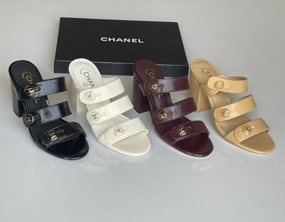 CHANEL 
SuperMaster Quality 💯
450 dhs❣️
Size: 36-41💥

Zain171
♥️♥️♥️