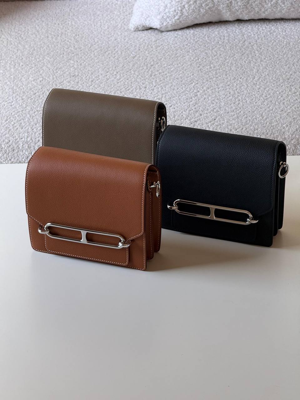 Hermes
Roulis 17cm💥Master quality ✅with box📦
🎁🎁🎁

340 dhs💓

Zain51
♥️♥️♥️