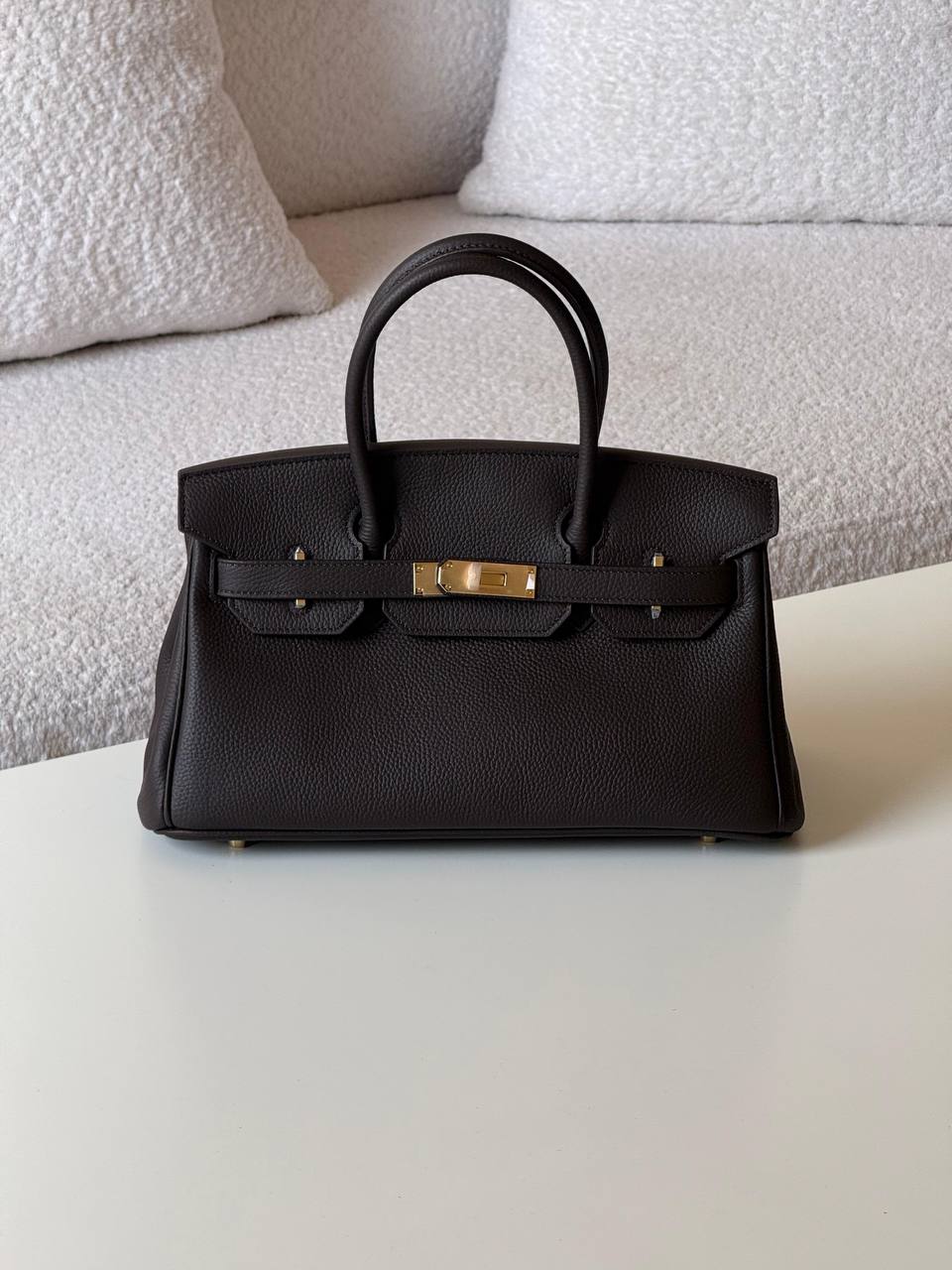 Hermes birkin 30cm💕master quality😍

with box❤️
🎁🎁🎁

380 dhs🪙🖤🇦🇪

Zain51
♥️♥️♥️