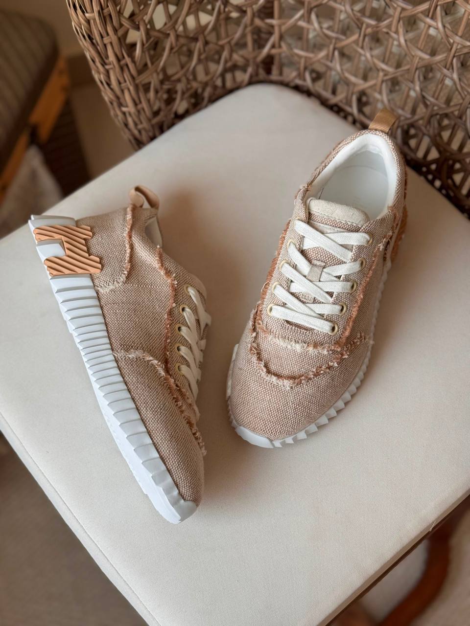 HERMES 
✨ Collection
👠 36–41
💎 Premium Quality
🔥 Super Master
450 dhs🇦🇪🇦🇪

Zain198
♥️♥️♥️