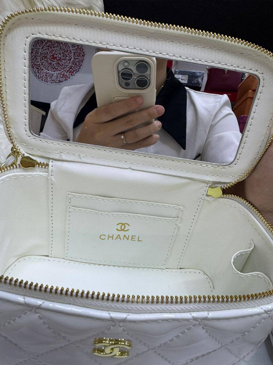 Chanel Nano
1⃣️ First quality +🎁

Size: 21 ~ 18 * 4 cm
85 dhs🇦🇪🇦🇪

with box🎁

Zain115
♥️♥️♥️