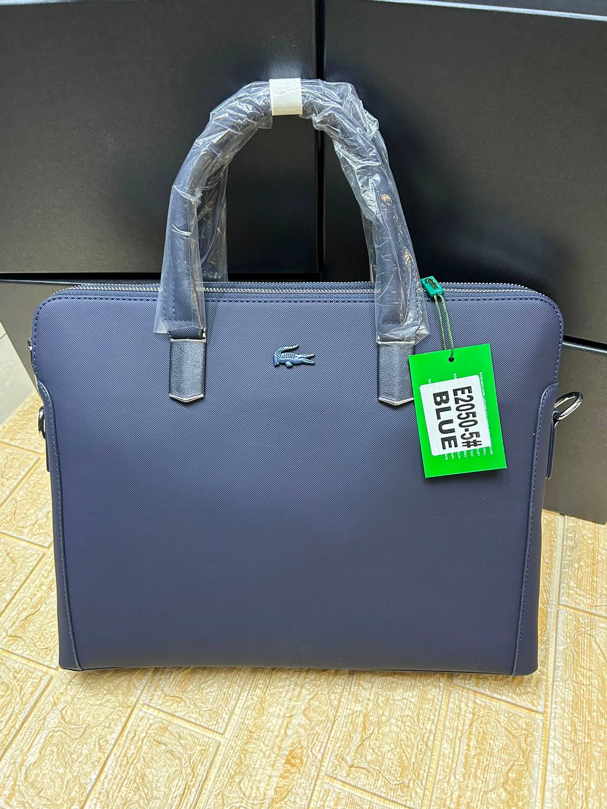 Laptob Bags
110 dhs✅

Zain190
♥️♥️♥️
