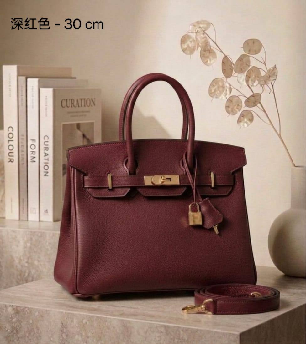 HERMES ʙɪʀᴋɪɴ
sᴏғᴛ ᴛᴏɢᴏ ʟᴇᴀᴛʜᴇʀ
ɢᴏʟᴅ ʜᴀʀᴅᴡᴀʀᴇ
ᴡɪᴛʜ ʟᴏɴɢ ʙᴇʟᴛ sᴛʀᴀᴘ
sɪᴢᴇ: 30 cm

120 dhs✅

Zain31
♥️♥️♥️