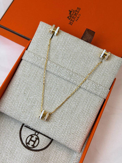 *HERMES* 🧡
↗️ *Super Master Quality ®️*
* *New Collection* 
Mini H Necklace & Earings Double Color 

*170 dhs🪙🌨️* Set (Necklace & Earings) with Normal Box & Bag
*190 dhs🪙🌨️* Set (Necklace & Earings) with Good Box & Bag

Zain209
♥️♥️♥️