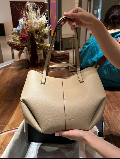 POLENE
105 dhs🪙🌨️
Good Quality

Zain90
♥️♥️♥️