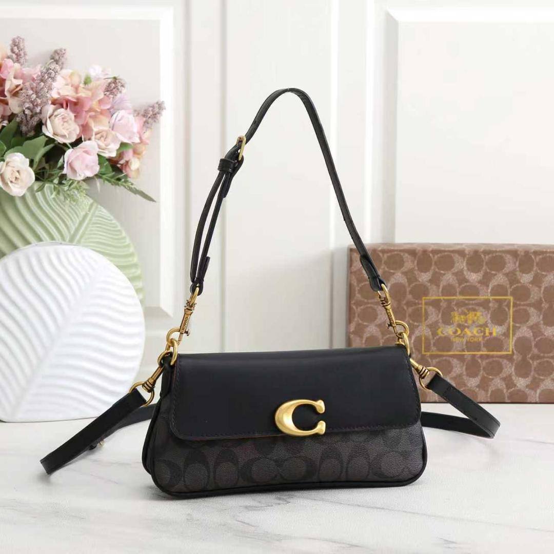 Mixed brands
Coach
Chanel
Lv
Hermes


with box
New high quality

95 dhs🇦🇪🇦🇪

Zain26
♥️🇦🇪🇦🇪