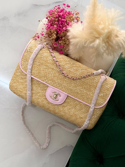 CHANEL✨
Size: 23Cm and 28Cm💥
Available original box 📦 
With full packing 🎀🎀
Super high quality 💥💥


For Price 👇 WhatsApp✅
0568585901 
0507557372
0552275751 Owner Zain 👌

Zain283
♥️♥️♥️