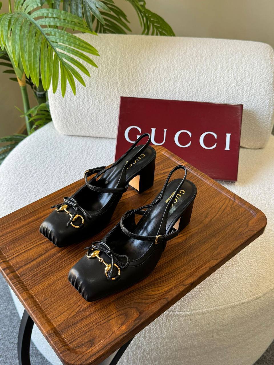 GUCCI 
SuperMaster Quality 💯
450 dhs❣️
Size: 36-41💥

Zain171
♥️♥️♥️