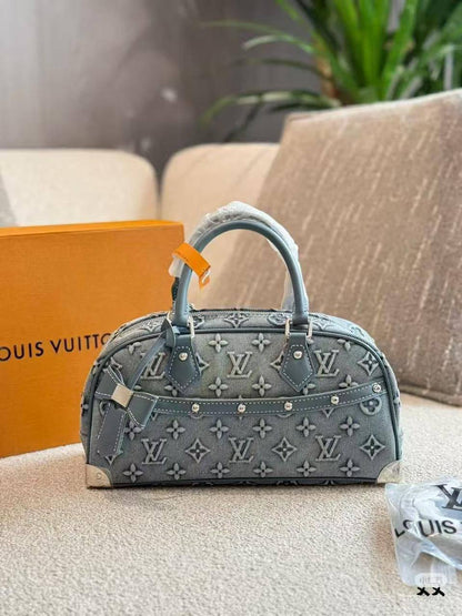 LV
Master
380 dhs✅

Zain228
♥️♥️♥️