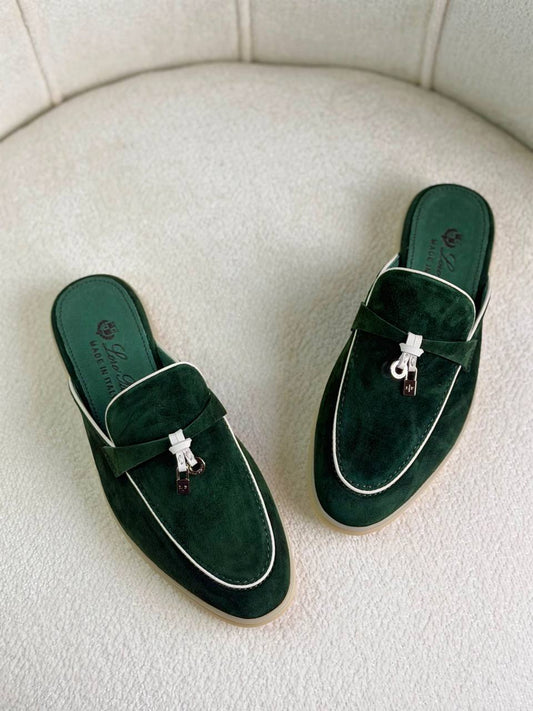 Loro Piana
Super *AAA* *+* Quality 💯 
With original packing🎁🎁
SIZE:36and41
Available now
450 dhs🇦🇪🇦🇪

Zain309
♥️♥️♥️
