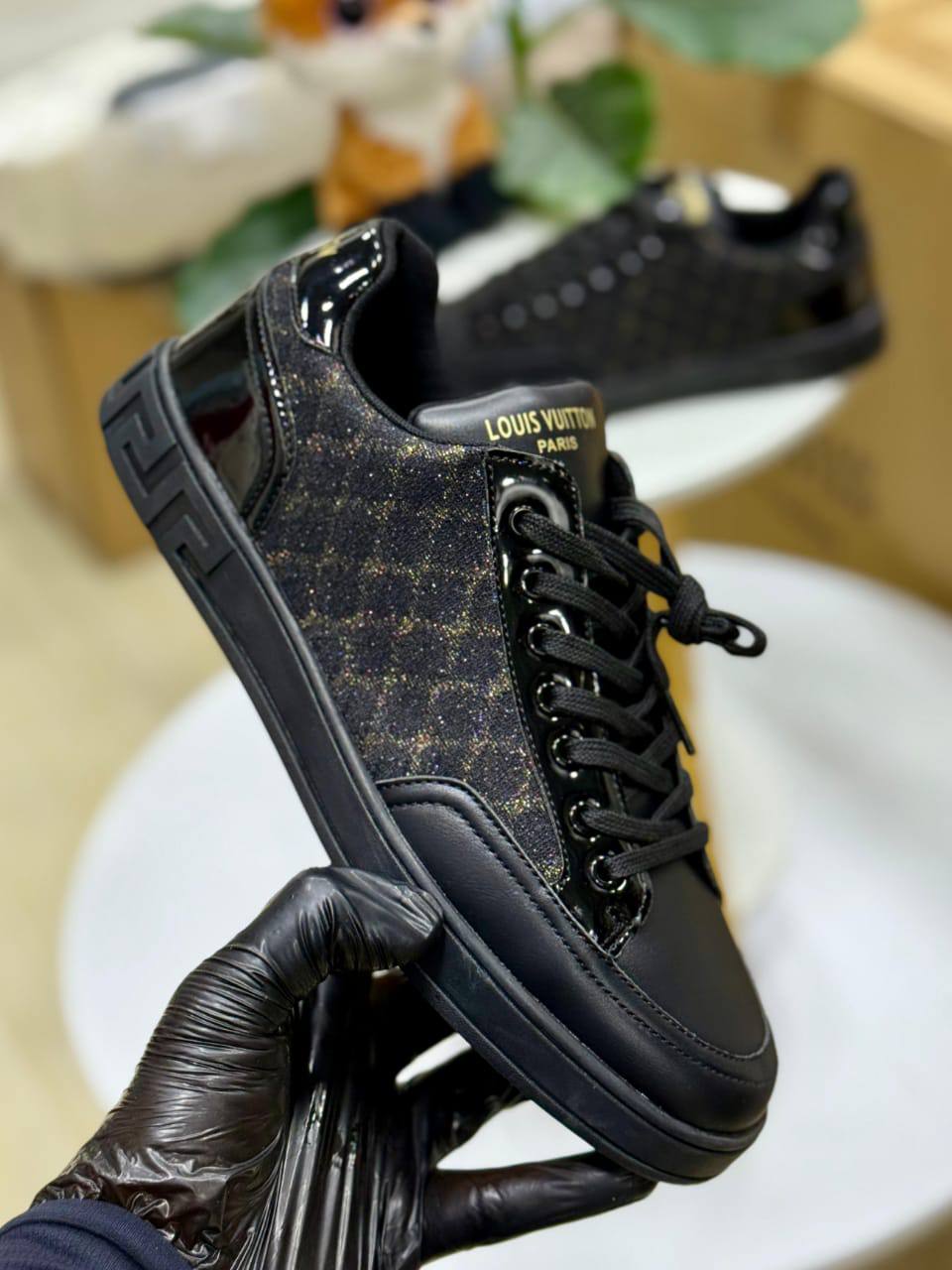 LV
Boss

110 dhs🇦🇪🇦🇪
40 to 44

Zain27
♥️♥️♥️