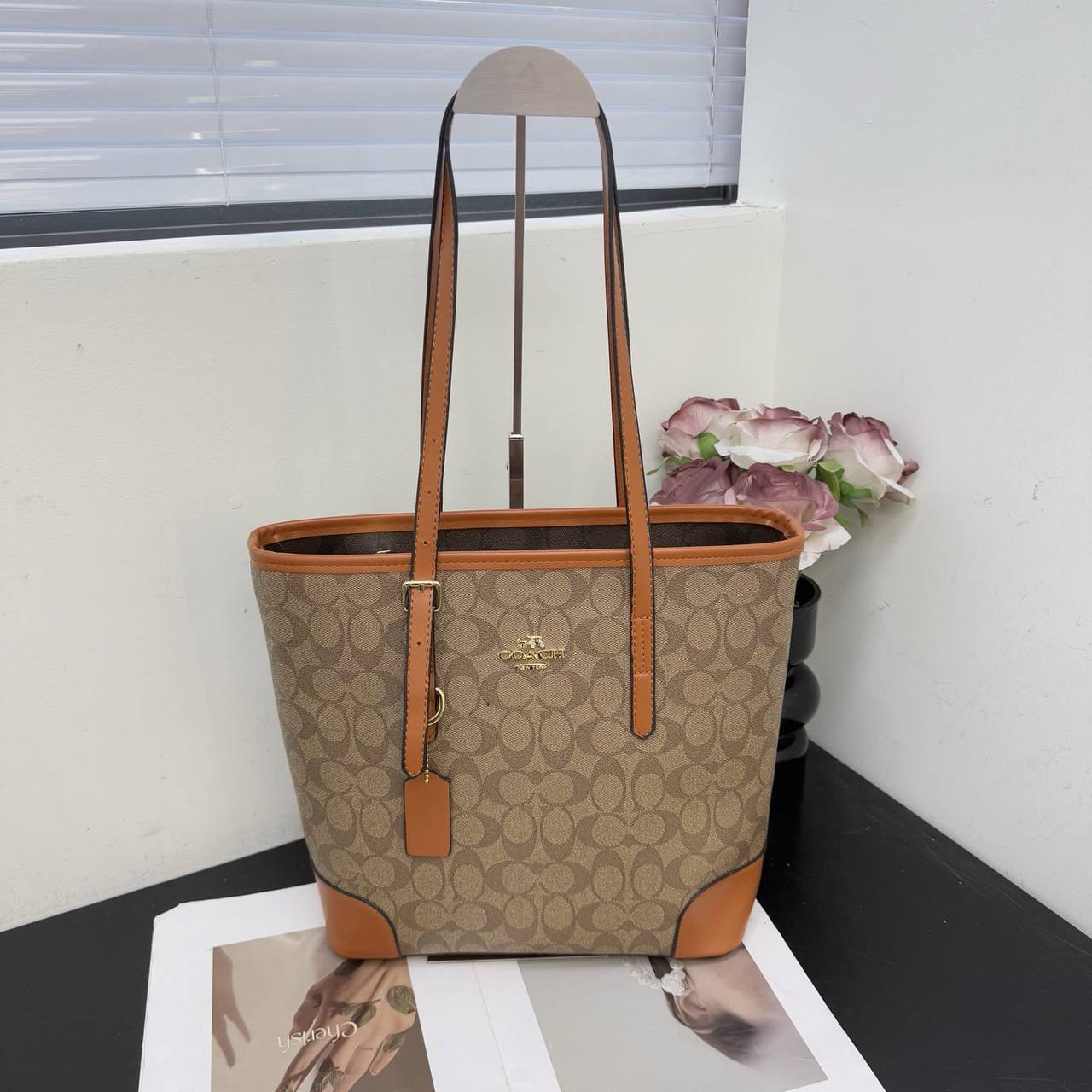 Coach
70 dhs✅

Zain232
♥️♥️♥️