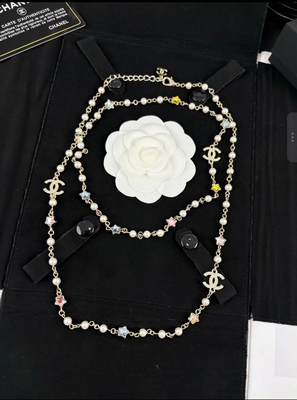 CHANEL 
MASTER💫✨
NECKLACE 
140 DHS✅
WITH BOX AND PAPER BAG🛍️🎁

Zain89
♥️♥️♥️
