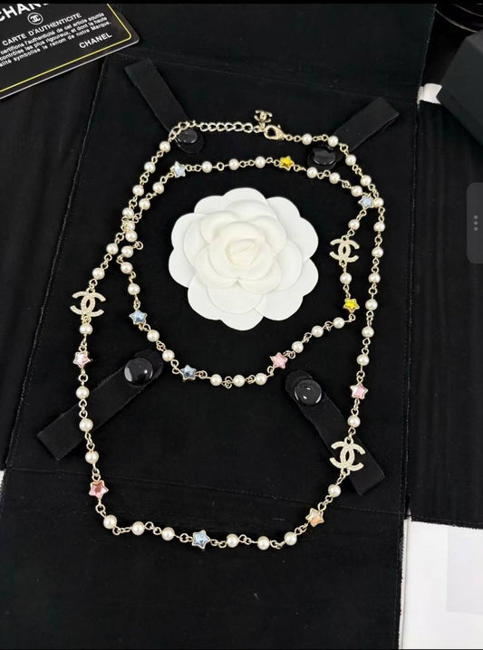 CHANEL 
MASTER💫✨
NECKLACE 
140 DHS✅
WITH BOX AND PAPER BAG🛍️🎁

Zain89
♥️♥️♥️