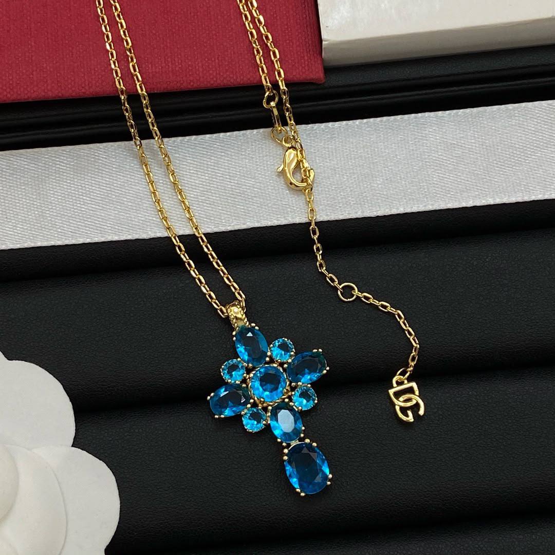 D&G

 Necklace 💥 Earring 🦋 Master quality 💯 With normal boxes 🗃️

105 dhs🇦🇪🇦🇪🇦🇪

Zain216
♥️♥️♥️