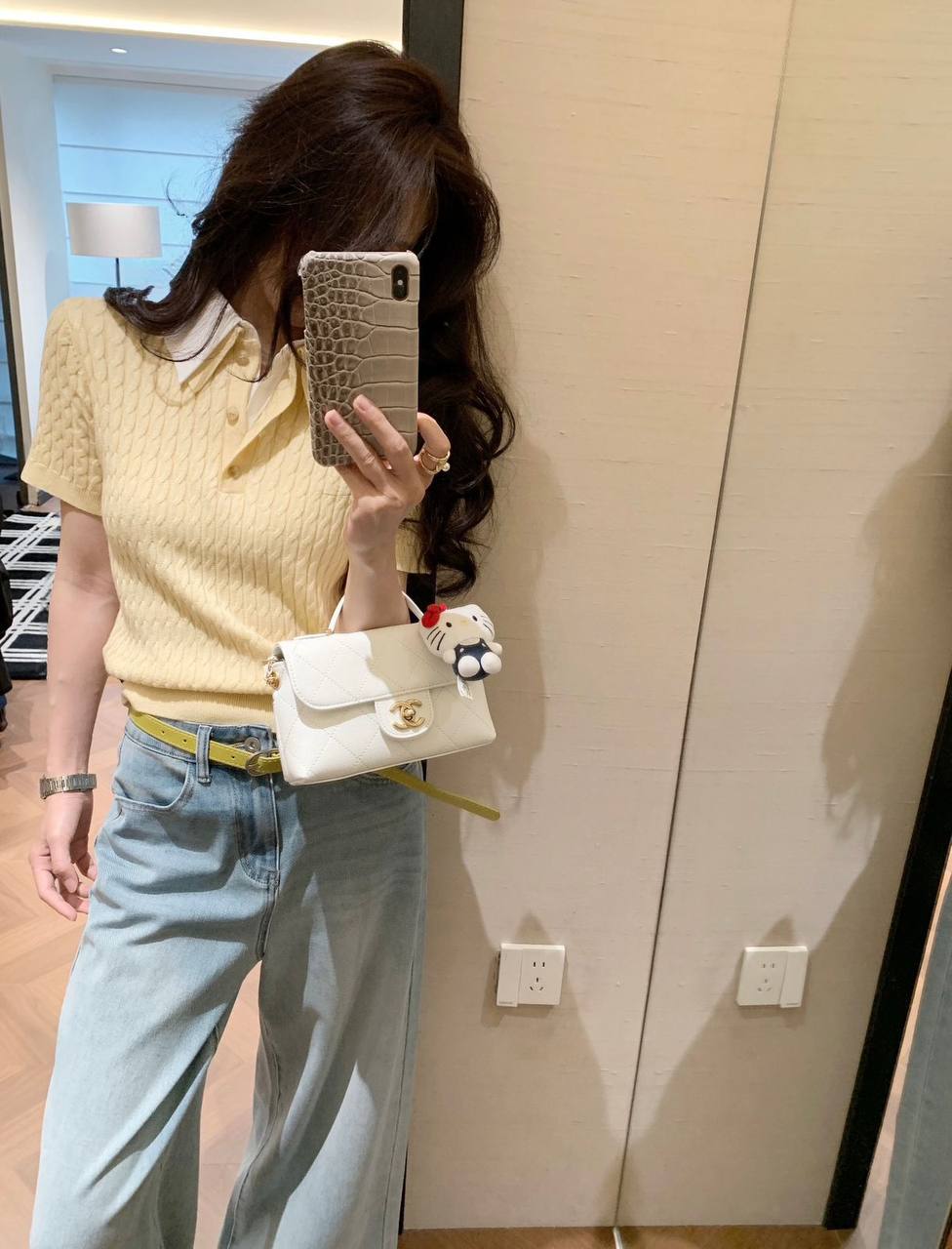 CHANEL

 GOOD QUALITY 

WITH BOX 
🎁🎁🎁

100 dhs✅

Zain39
♥️♥️♥️