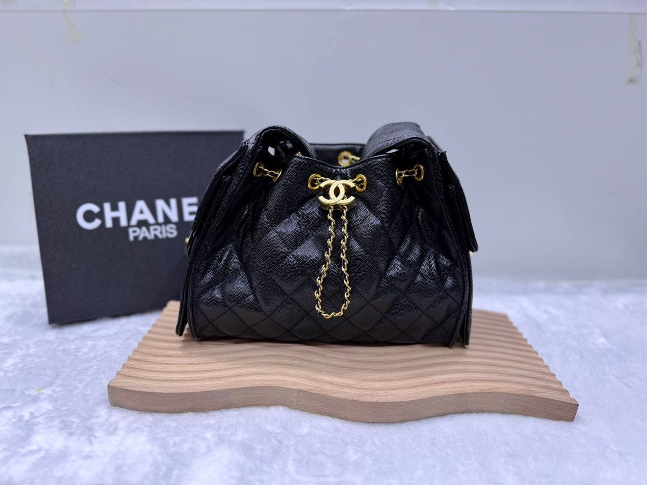 Chanel

With box 
🎁🎁🎁

110 dhs🪙🌺

Zain114
♥️♥️♥️