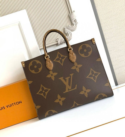 LV
ONTHEGO BIG SIZE NEW CAME GOOD QUALITY 
110 dhs🇦🇪🇦🇪

Zain295
♥️♥️♥️