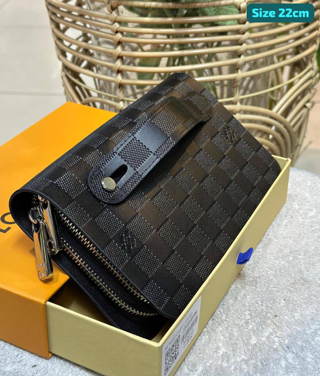 LV
Good quality 
with box
🎁🎁🎁

110 dhs🇦🇪

Zain186
♥️♥️♥️