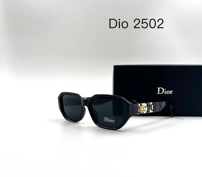Dior💥*
Sunglasses 🕶️ 
good quality 💯
With master box 🗃️ 
50 dhs✅

Zain273
♥️♥️♥️