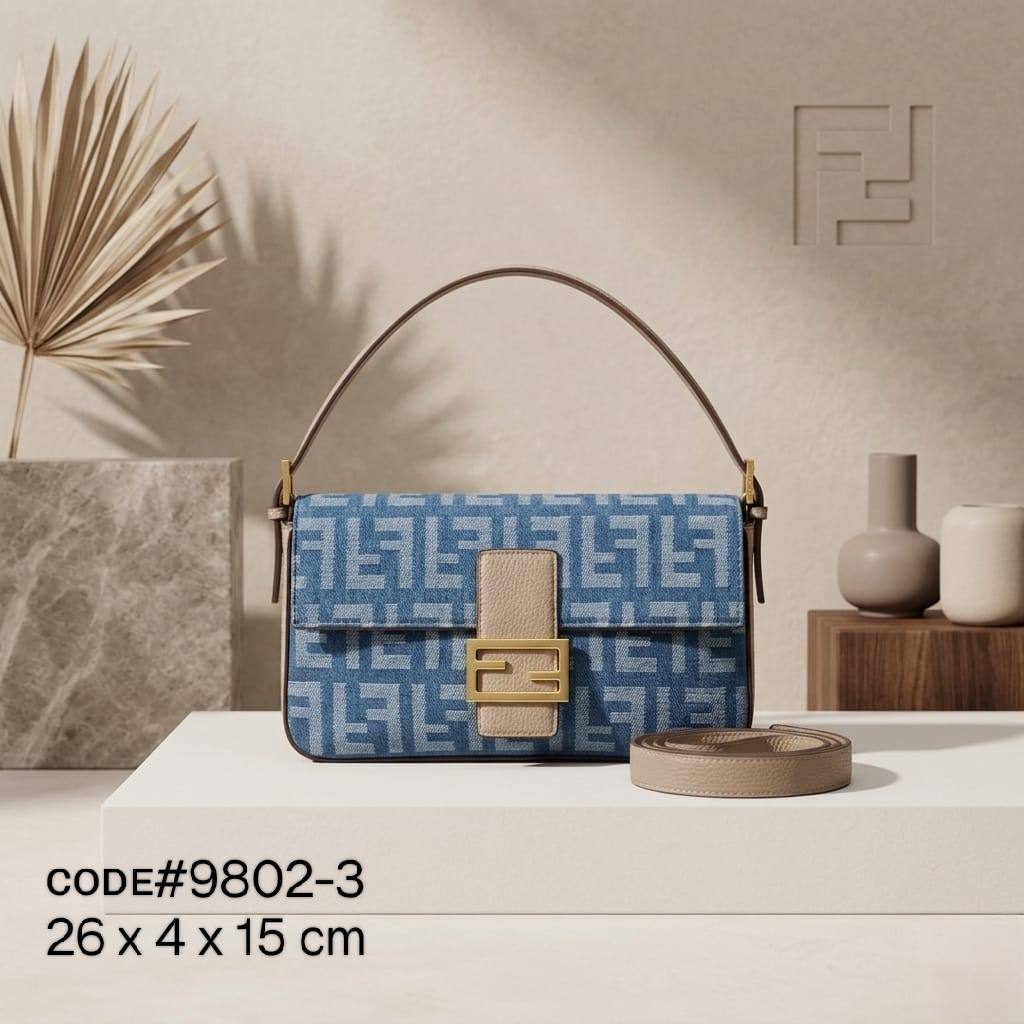 FENDI ʙᴀɢᴜᴇᴛᴛᴇ
sʜᴏᴜʟᴅᴇʀ ʙᴀɢ ɪɴ 
ᴢᴜᴄᴄᴀ ᴄᴀɴᴠᴀs ᴍᴀᴛᴇʀɪᴀʟ
ᴀɴᴅ ʟᴇᴀᴛʜᴇʀ ᴍᴀᴛᴛᴇ ᴍᴀᴛᴇʀɪᴀʟ
ɪᴛ ʜᴀs ᴛᴡᴏ sᴛʀᴀᴘ
ɢᴏʟᴅ ʜᴀʀᴅᴡᴀʀᴇ
sɪᴢᴇ : 27 cm

75 dhs💓

Zain31
♥️♥️♥️