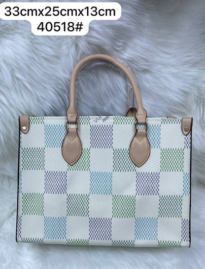 LV
33cmx25cmx13cm
40518#
100 dhs🇦🇪🇦🇪

Zain72
♥️♥️♥️