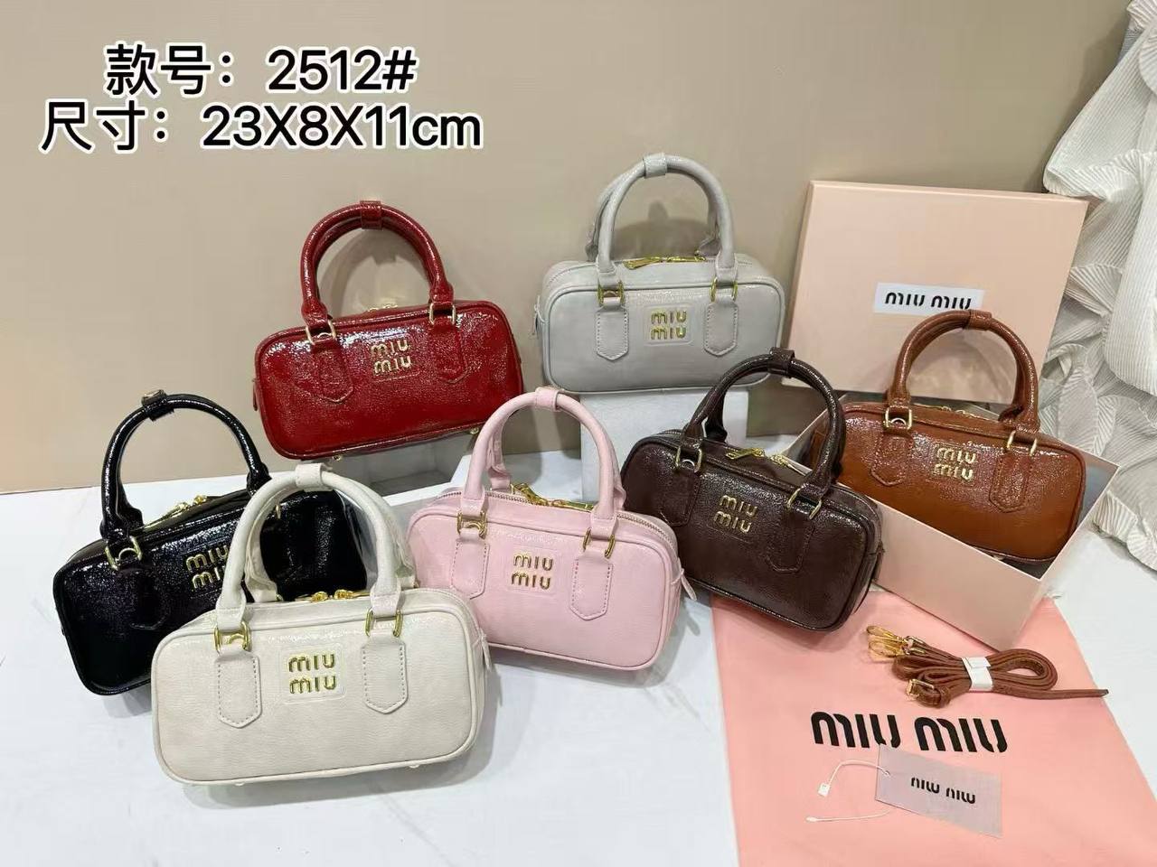 MIU MIU 
 GOOD QUALITY 
WITH BOX 🎁
90 dhs✅
23cm

Zain295
♥️♥️♥️
