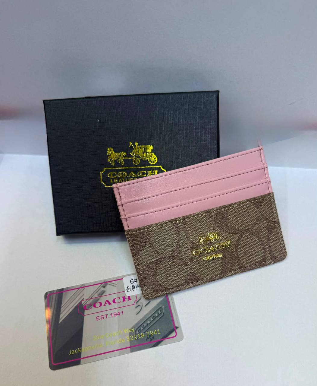 Card Holders
With box 
30 dhs💓

Zain93
♥️♥️♥️
