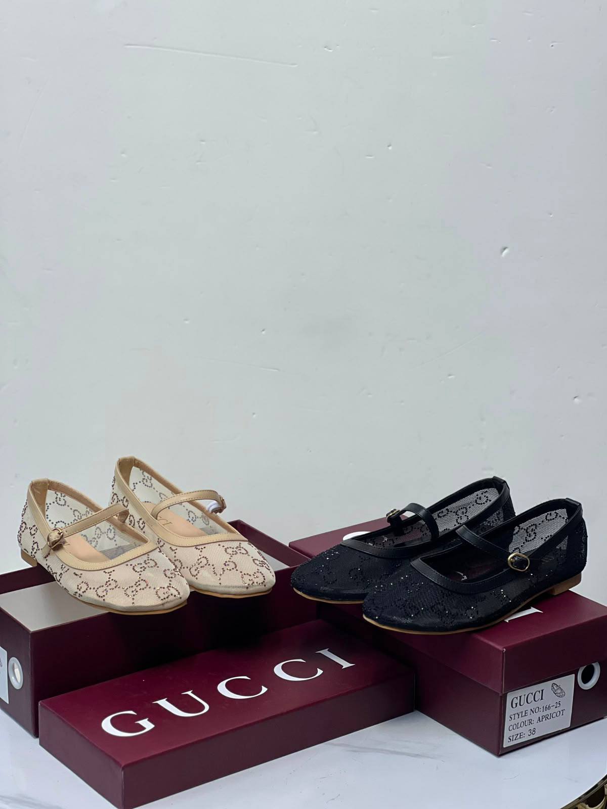 Gucci 
Size 36-41
105 dhs✅

Zain21
♥️♥️♥️