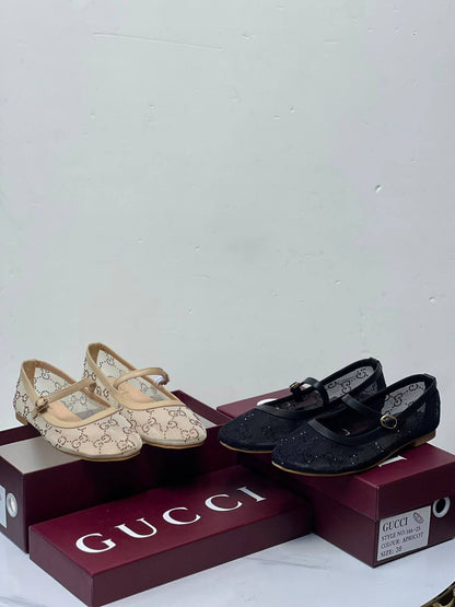Gucci 
Size 36-41
105 dhs✅

Zain21
♥️♥️♥️