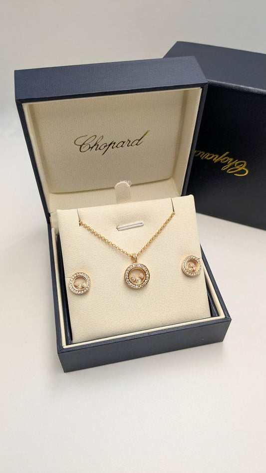 Chopard
*Master Quality* 
*Necklace & Earrings*
140 dhs🌺 with Normal Box 🎁
170 dhs🌺 with Master Box 🎁

Zain210
♥️♥️♥️