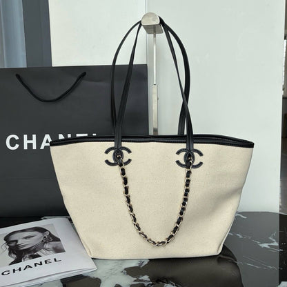 Chanel
Master🌺🌺
280 dhs💓

Zain114
♥️♥️♥️