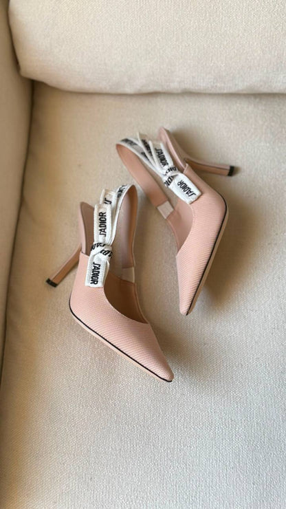Dior
AA Quality
Size 36 to 41
450 dhs🇦🇪🇦🇪

Zain288
♥️♥️♥️